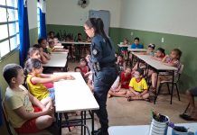 Polícia Militar orienta crianças e adolescentes do SER MAIS sobre segurança