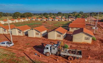 Prefeitura avança com implantação da rede elétrica de novo conjunto habitacional em Selvíria
